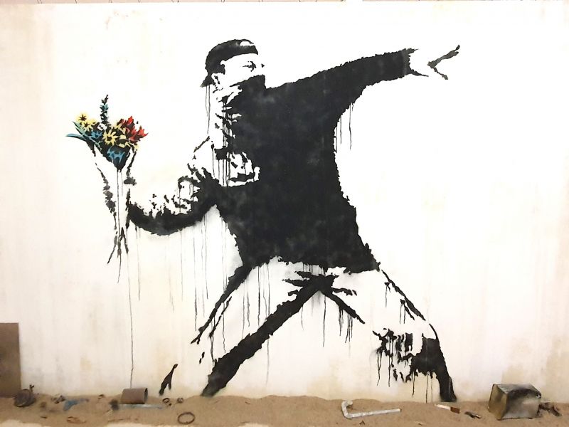 Banksy Graffitti Blumenwerfer in Palestina, GFK, Radical Honesty